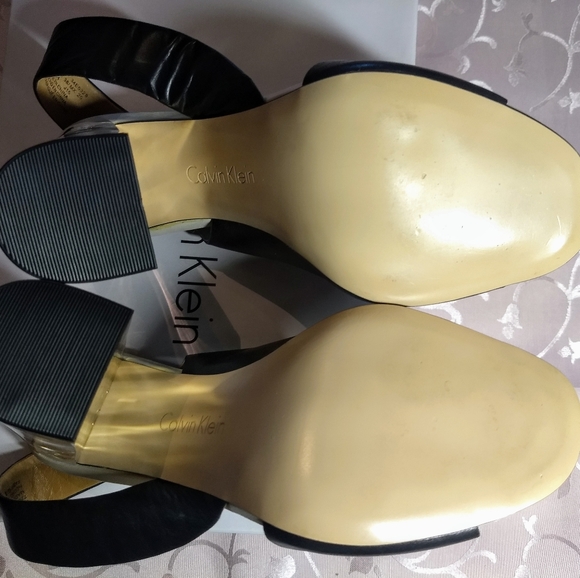 Calvin Klein Linnette Luxor Shoes - Picture 7 of 15